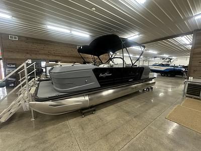 BOATZON | SunChaser 22 LR DH 115HP BUNK TRAILER 2025