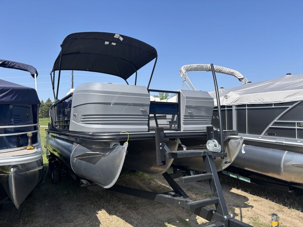 2025 SunChaser 22 LR DH TRIPLE TOON 150HP BUNK TRAILER - Sold Boat