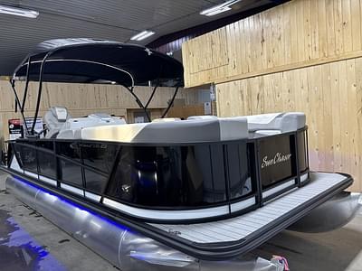 BOATZON | SunChaser 23 SBX BAR 150HP BUNK TRAILER 2025