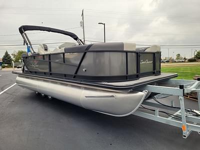 BOATZON | SunChaser Geneva Sport 23 LR DH wPR25 TriToon 2023