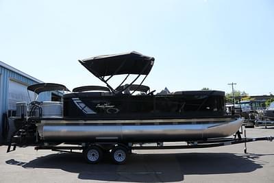 BOATZON | SunChaser Geneva Sport 23 LR PSB Tritoon 2025