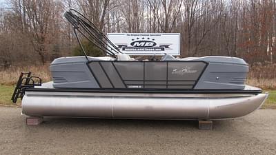 BOATZON | SunChaser Lucerne 20 LR DH 2025