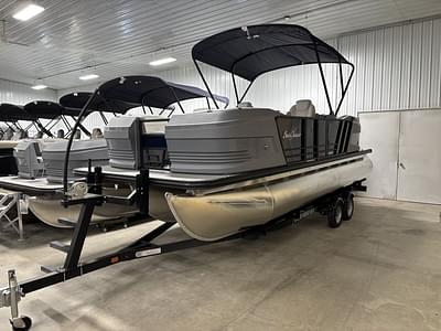 BOATZON | SunChaser LUCERNE 22 LR DH SPORT TRIPLE 150HP TRAILER 2025