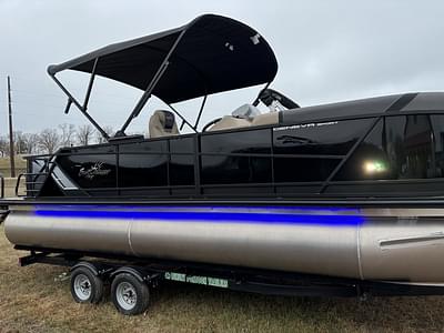 BOATZON | SunChaser SPORT 23 SB DH 200HP BUNK TRAILER 2025