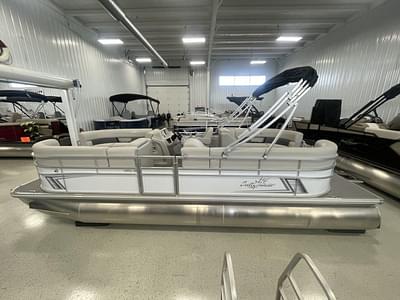 BOATZON | SunChaser Vista 22 LR 2023