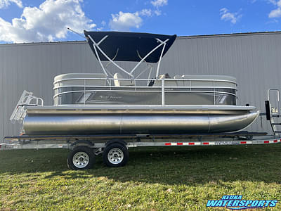 BOATZON | SunChaser Vista 7520 w Trailer 2024