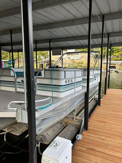 BOATZON | 1995 Sundancer Pontoons 260D