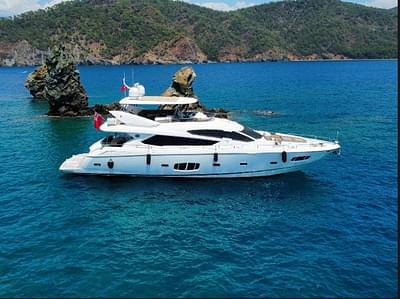 BOATZON | Sunseeker 80 Yacht 2011