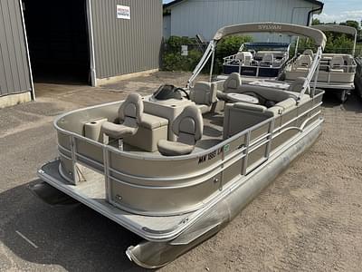 BOATZON | Sylvan 820 4PT Pontoon 2016 BOATZON | Sylvan 820 4PT Pontoon 2016