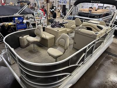 BOATZON | Sylvan 820 4PT Pontoon with 90HP Yamaha 4Stroke EFI 2019