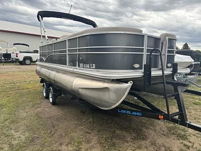 BOATZON | Sylvan 820 60HP EVINRUDE LEGS TRAILER 2014