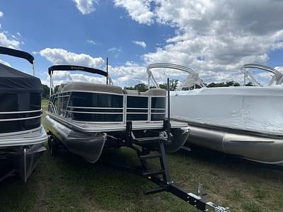 BOATZON | Sylvan 822 CLZ 115HP BUNK TRAILER 2024