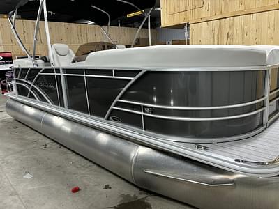 BOATZON | Sylvan 822 LZ 115HP BUNK TRAILER 2025 BOATZON | Sylvan 822 LZ 115HP BUNK TRAILER 2025