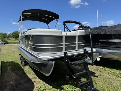 BOATZON | Sylvan 822 LZ 115HP VMAX BUNK TRAILER 2024