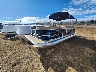 BOATZON | Sylvan 8522 CLZ 115HP BUNK TRAILER 2024