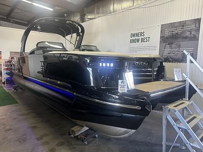 BOATZON | Sylvan M5 CLZ DC TRIPLE 400HP BUNK TRAILER 2024