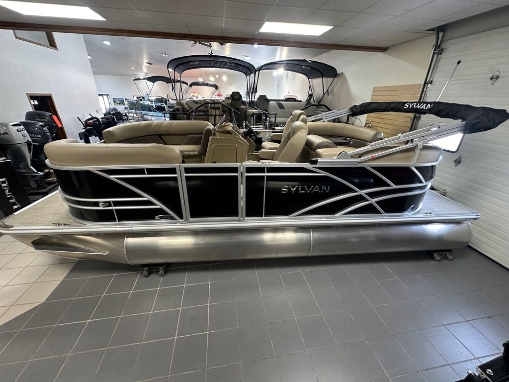 2025 Sylvan Mirage 820 QL priced with a 50hp - Sold Boat
