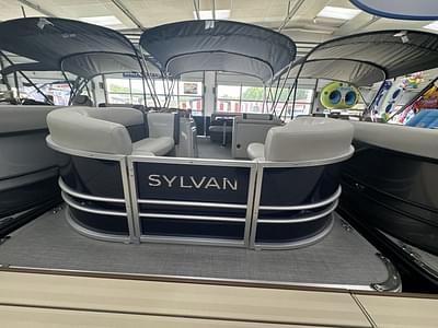 BOATZON | Sylvan MIRAGE 8520 CRS 2026