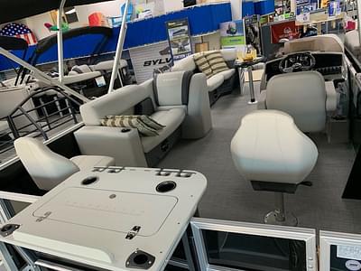 BOATZON | Sylvan MIRAGE 8520 PARTY FISH 2024