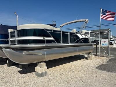 BOATZON | Sylvan Mirage 8522 CLZ DH 2024