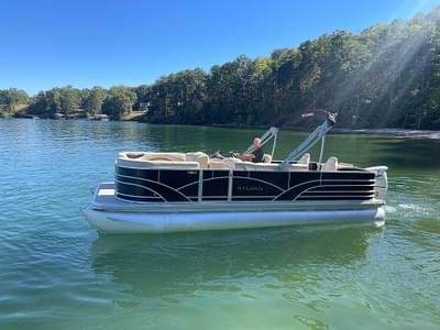 BOATZON | 2019 Sylvan Mirage Fish 822 Party Fish