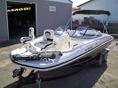 BOATZON | Tahoe 216 IO Deck Boat with 190HP Mercruiser V8 2008