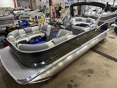 BOATZON | Tahoe Pontoons Cascade 2385 Elite Cruise Tritoon  Honda 4Stroke EFI 2025