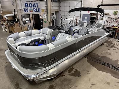 BOATZON | Tahoe Pontoons Cascade 2385 Quad Lounge Shift SS Tritoon  Honda 4Stroke EFI 2025