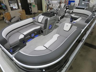 BOATZON | Tahoe Pontoons Cascade 2385 Rear Fish  Honda 115HP 4Stroke EFI 2024