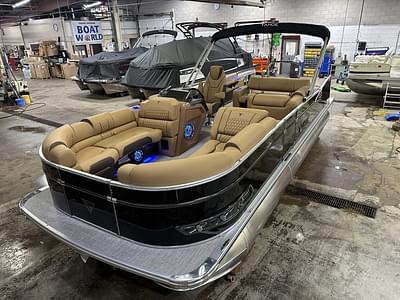 BOATZON | Tahoe Pontoons Cascade 2385 Swingback VRB Tritoon  Honda 4Stroke EFI 2025