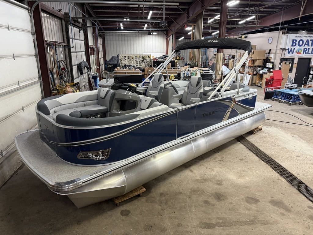 Tahoe Pontoons LTZ 2385 Quad Lounge  Honda 4Stroke EFI 2025