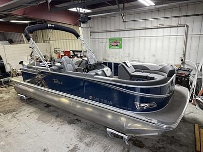 BOATZON | Tahoe Pontoons LTZ 2385 Quad Lounge Tritoon Pontoon Honda 4Stroke EFI 2022 BOATZON | Tahoe Pontoons LTZ 2385 Quad Lounge Tritoon Pontoon Honda 4Stroke EFI 2022