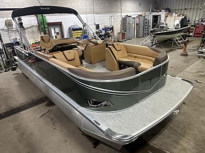 BOATZON | Tahoe Pontoons LTZ 2385 Swingback VRB  Honda 4Stroke EFI 2025