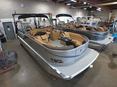 BOATZON | Tahoe Pontoons LTZ 2385 Swingback VRB  Honda 4Stroke EFI 2025