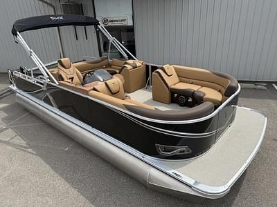BOATZON | Tahoe Pontoons LTZ 2385 Swingback VRB Honda 4Stroke EFI 2025 BOATZON | Tahoe Pontoons LTZ 2385 Swingback VRB Honda 4Stroke EFI 2025