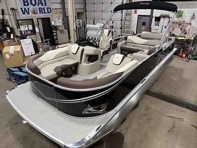 BOATZON | Tahoe Pontoons LTZ 2385 Swingback VRL  Honda 4Stroke EFI 2025