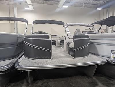 BOATZON | Tahoe Pontoons LTZ Quad Lounger 21 FT 2025