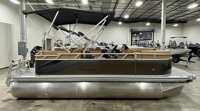 BOATZON | Tahoe Pontoons SLT Quad Lounge 19 FT 2025