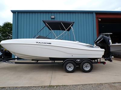 BOATZON | Tahoe® T21 2024 BOATZON | Tahoe® T21 2024