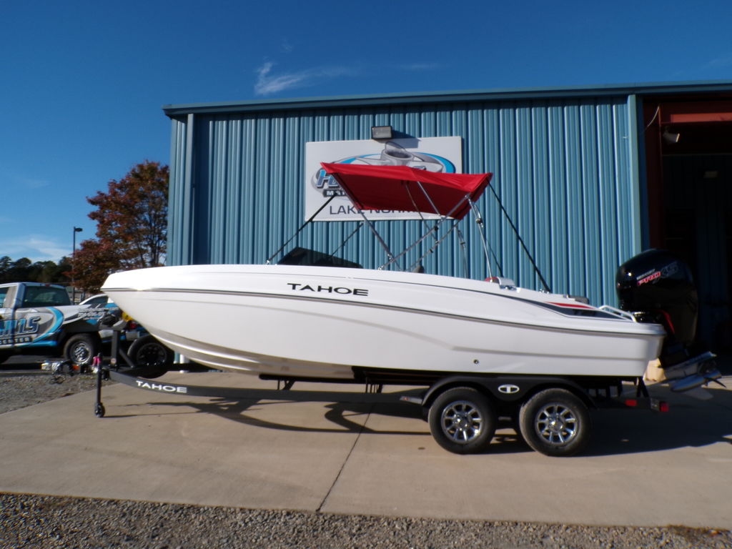 2025 Tahoe® T21 - Sold Boat