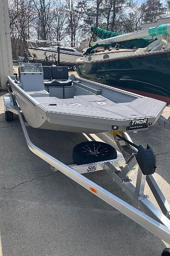 BOATZON | Thor 1860 Lake Hammer Side Console 2024