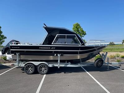 BOATZON | Thunder Jet Alexis OS 22 2024 BOATZON | Thunder Jet Alexis OS 22 2024