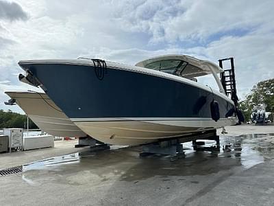 BOATZON | Tiara Sport 38 LS 2018