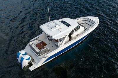 BOATZON | Tiara Sport 38 LS 2020