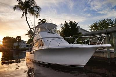 BOATZON | Tiara Yachts 3900 Convertible 2008