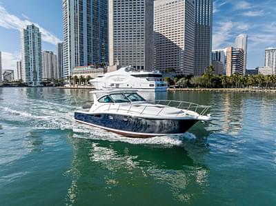 BOATZON | 2004 Tiara Yachts 4200 Open