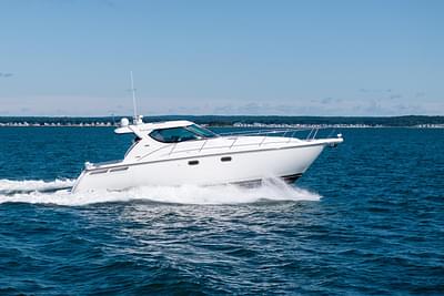 BOATZON | Tiara Yachts 4300 Sovran 2007