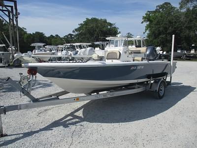 BOATZON | 2018 Tidewater 1910 Bay
