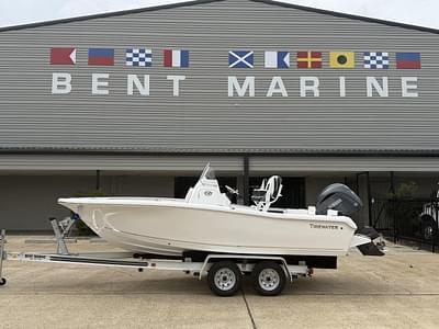 BOATZON | Tidewater 198 CC 2025