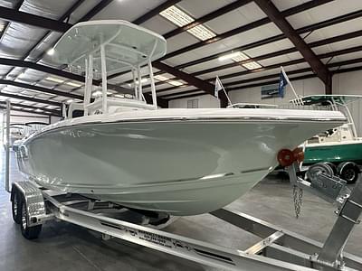 BOATZON | Tidewater 198CC 2024